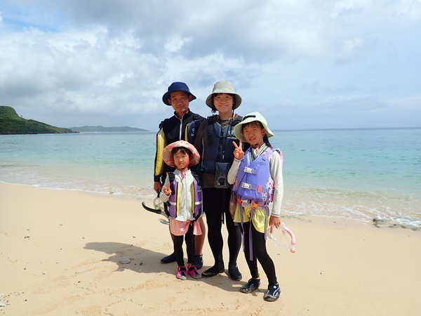 宮古島島日和半日ビーチシュノーケルファミリープライベートツアーの写真
