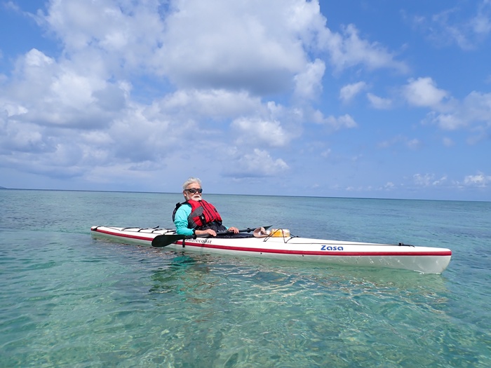 宮古島島日和の半日シーカヤックシングル艇プライベートツアー